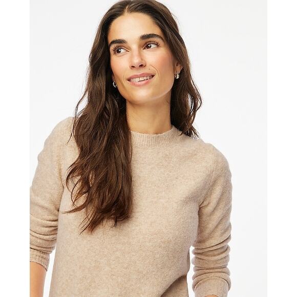 J.Crew Tan Crewneck Long Sleeve Sweater in Extra Soft Yarn Size XS - Picture 2 of 11